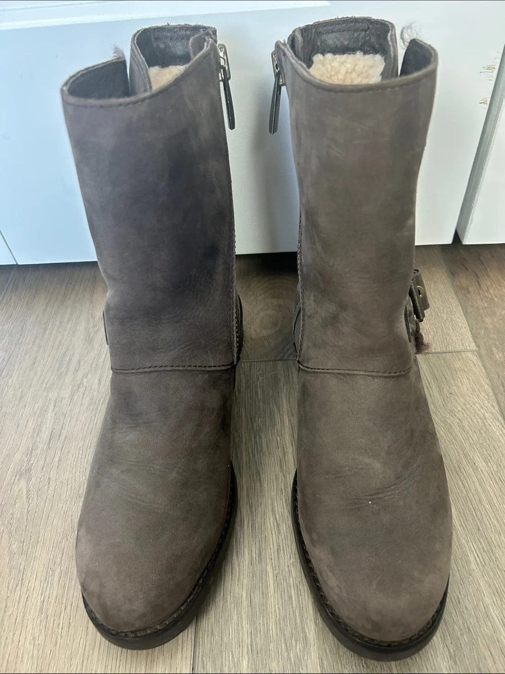 UGG Women’s Brown Suede Shearling-Lined Mid-Calf Boots Size 6.5